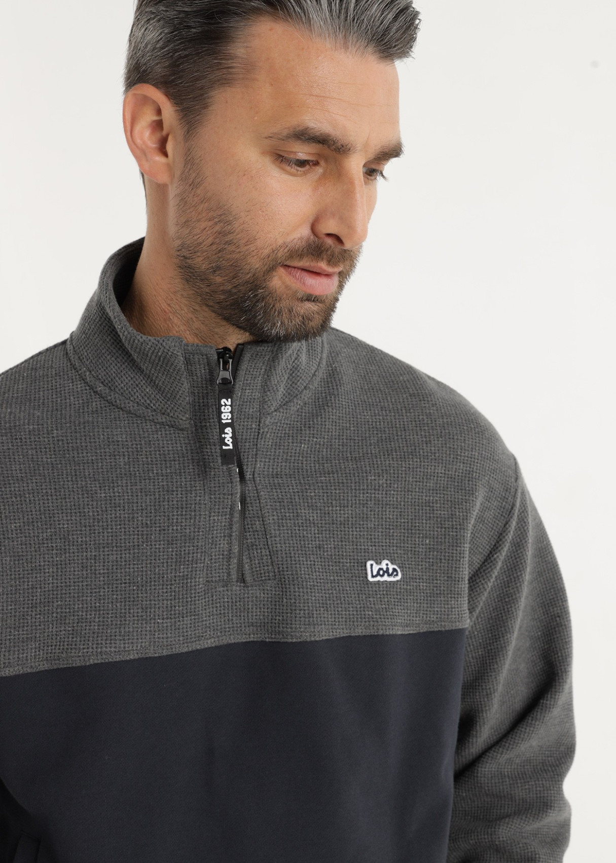 166203488sudadera-cuello-cremallera-perkin-con-logo-azul 2