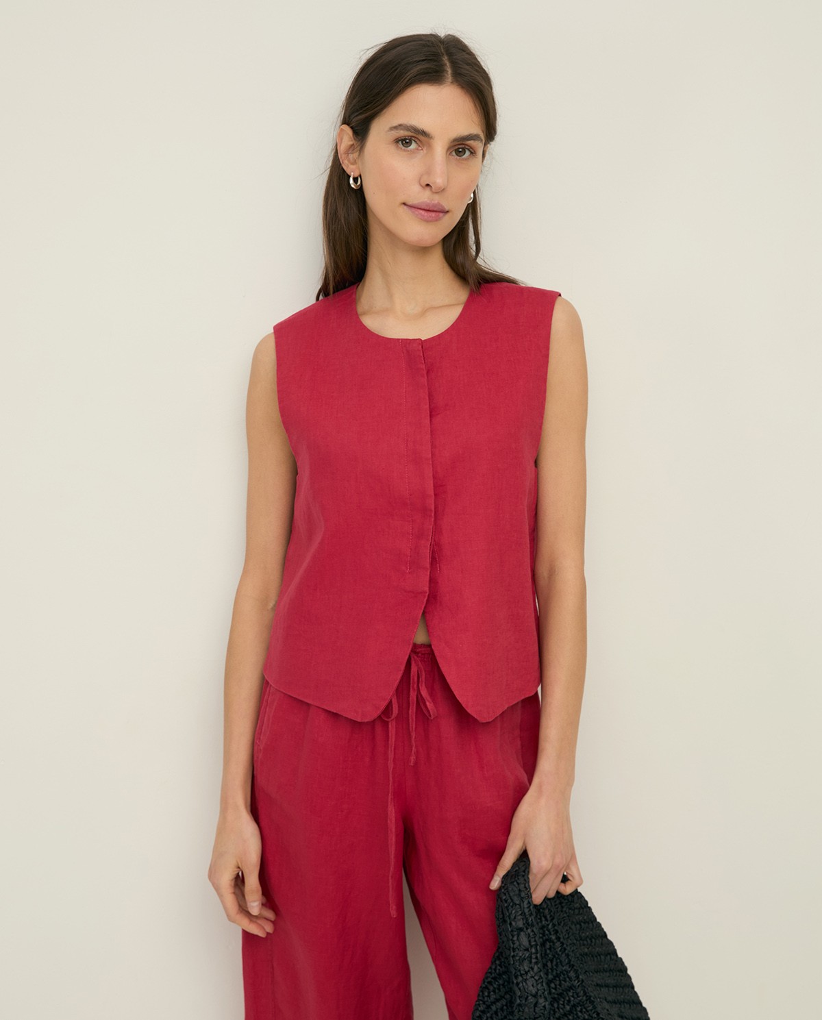 Chaleco Yerse 44851 de traje 100% lino color frambuesa