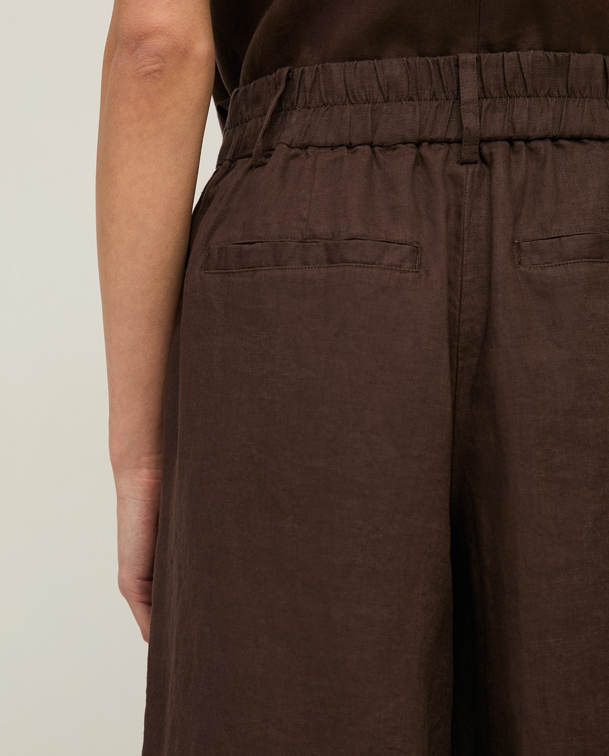 Bermuda Yerse 44852 100% lino color chocolate - Imagen 3