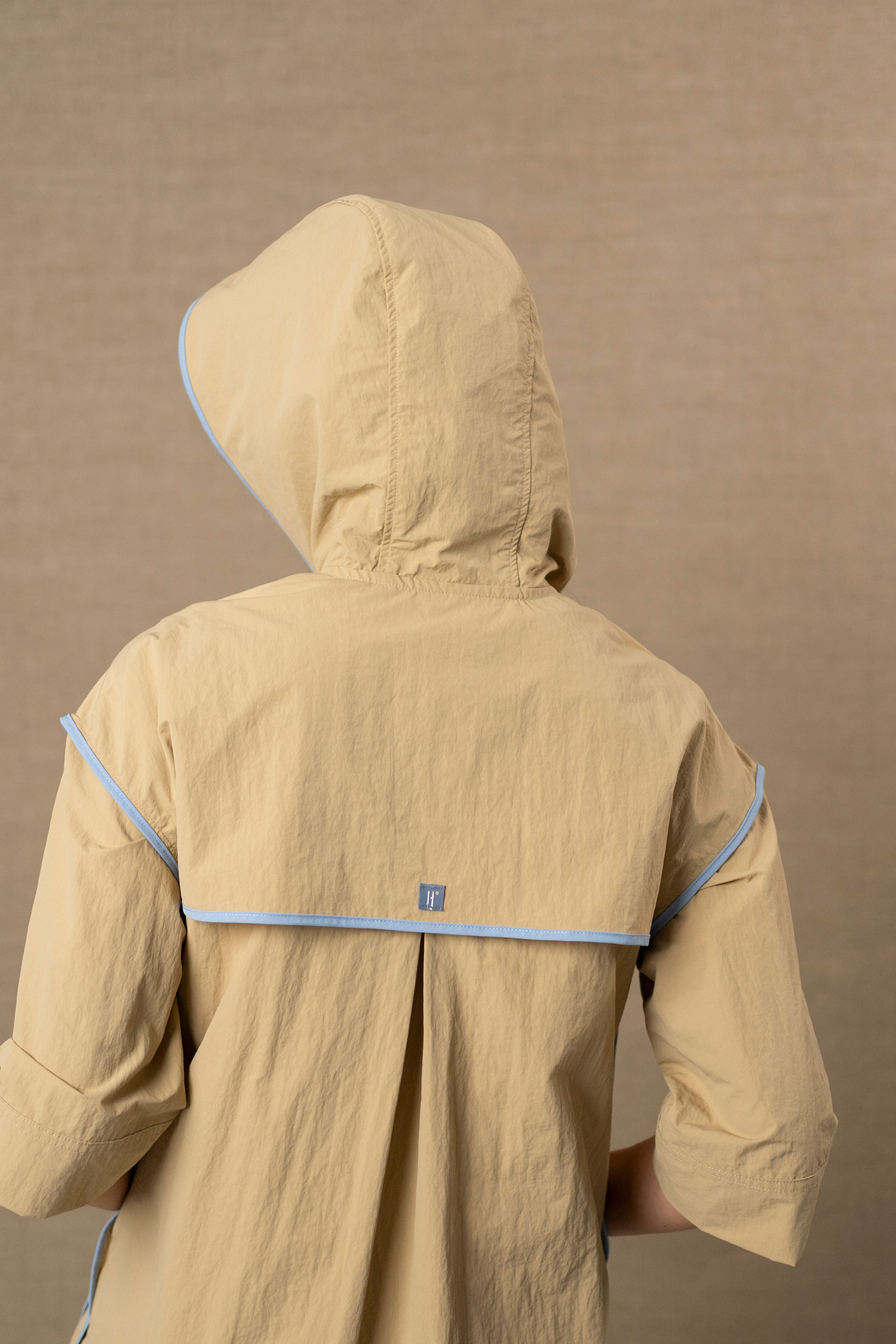 Parka ligera con capucha Hongo Collection - 4916 M047 - Imagen 3