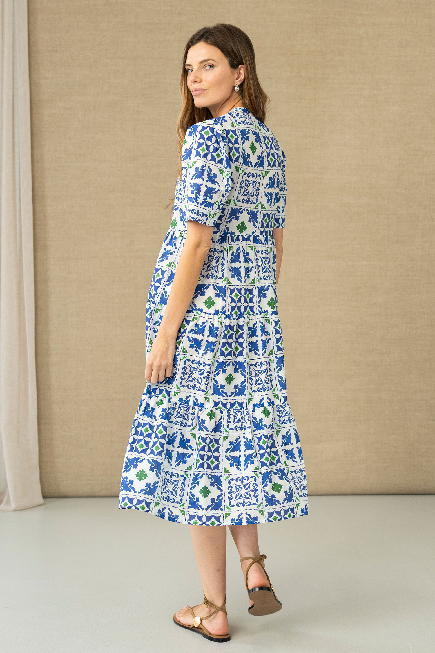 Vestido estampado azulejos Hongo Collection - 9435 M017 - Imagen 2